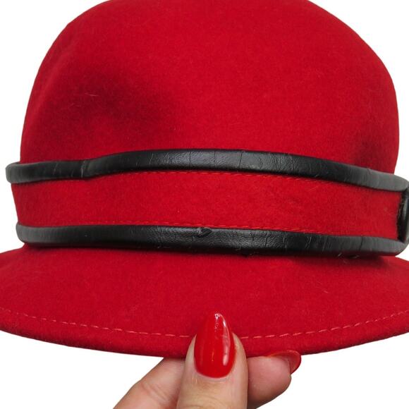 1970s Vintage Broner Vintage Red Bowler Hat Chic Red Wool Hat with Black Button - Picture 7 of 8